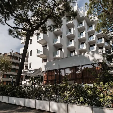 Augustus-3