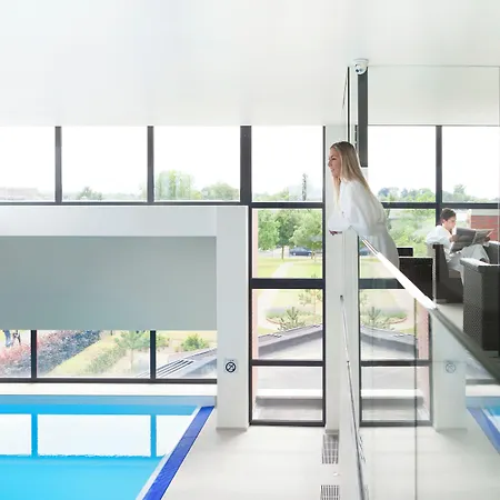Hotel Van der Valk Maastricht-3