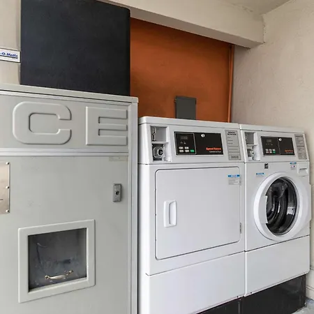 Motel 6-Long Beach, Ca - International City-2