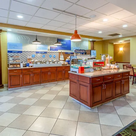Holiday Inn Express Hotel & Suites Bowling Green By Ihg-2