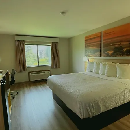 Days Inn By Wyndham Mankato-2