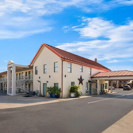 Super 8 By Wyndham Fredericksburg-3