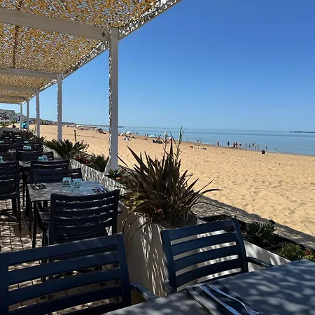 Acadie Saint Victor - Hôtel restaurant -Face mer- Châtelaillon plage-2