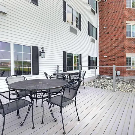 Wyndham Garden Appleton-2