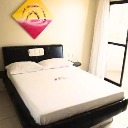 Hotel Piramide Pituba - Rua Pernambuco-2