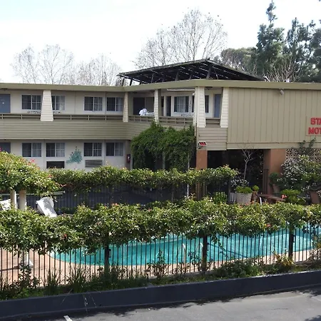 Stanford Motor Inn-3