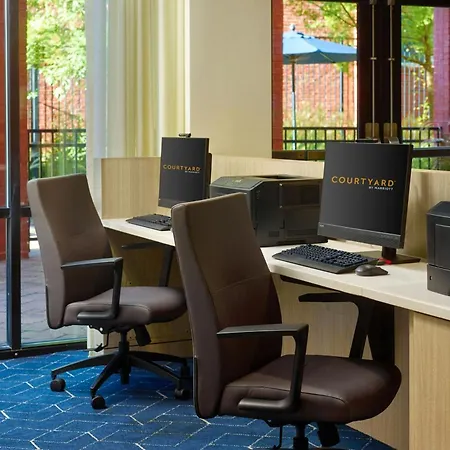 Courtyard By Marriott Carrollton-3