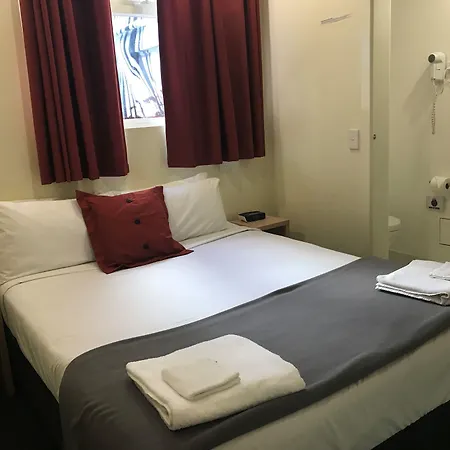 Miami Hotel Melbourne-3