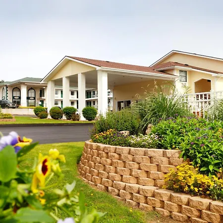 Whispering Hills Inn-3