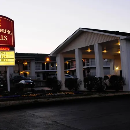 Whispering Hills Inn-2