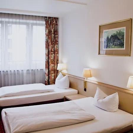 Adler Hotel Frankfurt-3