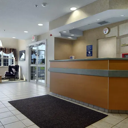 Microtel Inn & Suites By Wyndham Plattsburgh-3