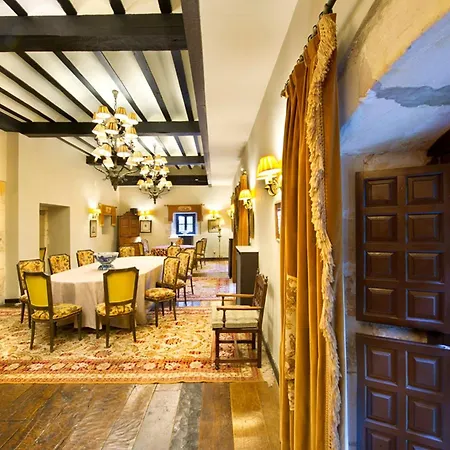 Parador de Santillana Gil Blas-2