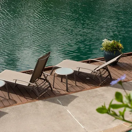 Lakeshore Inn-3