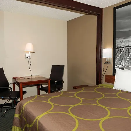 Super 8 By Wyndham Gallup-3