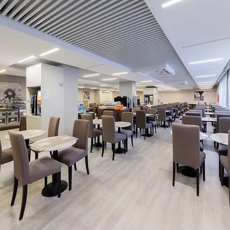 Quality Hotel Delfino Venezia Mestre-3