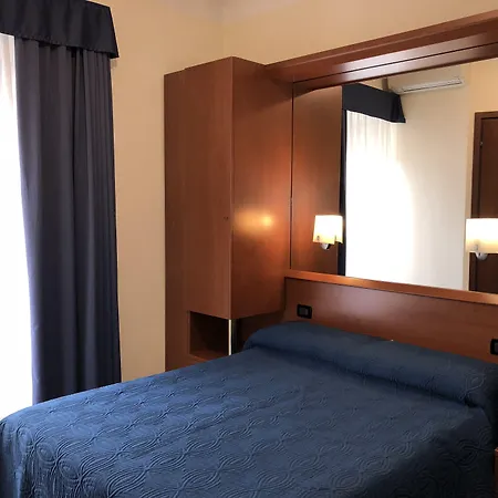 Hotel Aurora-2