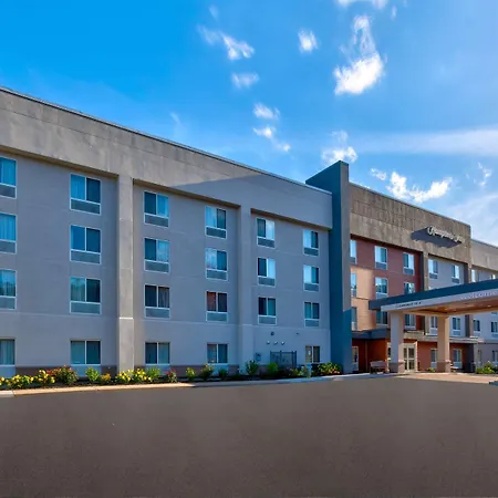 Hampton Inn Waterbury-2