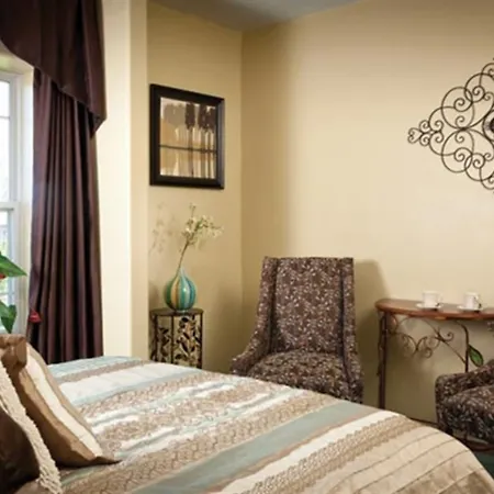 The Roosevelt Inn-2