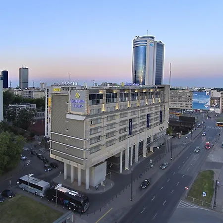Golden Tulip Warszawa Centrum-2