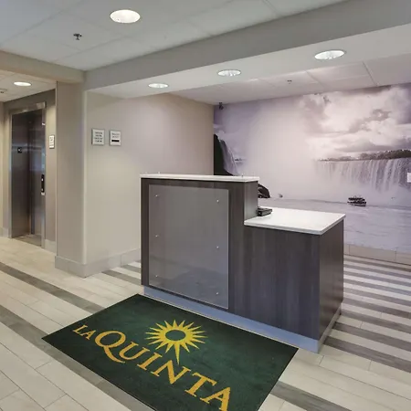 La Quinta By Wyndham Batavia-2