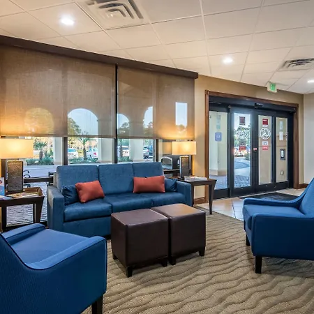 Comfort Suites-3