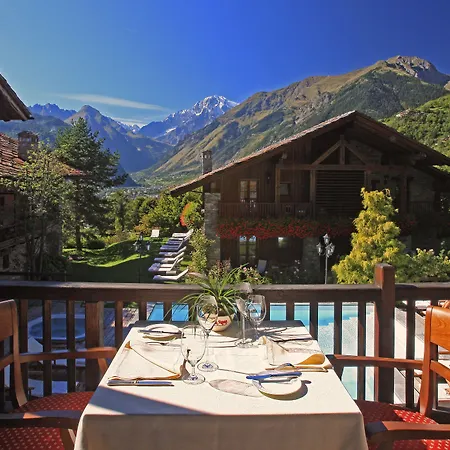 Relais Mont Blanc Hotel & Spa-2