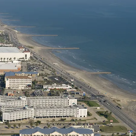 Casa Del Mar Beachfront Suites-3