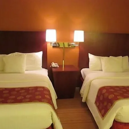 Red Carpet Inn And Suites Plymouth-2