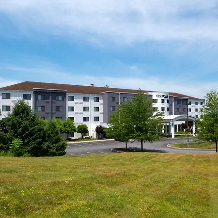 Courtyard By Marriott Harrisburg Hershey-2