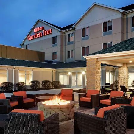 Hilton Garden Inn Dubuque Downtown-3