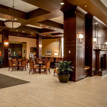 Hampton Inn & Suites Albany-Downtown-2