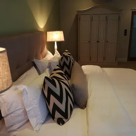 Sugar Hotel-2