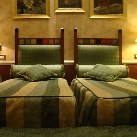 Hotel Britannia Rimini Marina Centro-3