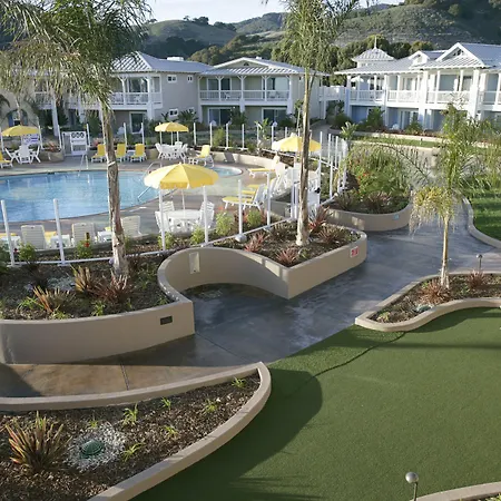 Avila Lighthouse Suites-2