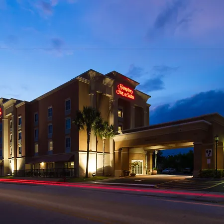 Hampton Inn & Suites Cape Coral / Fort Myers-2