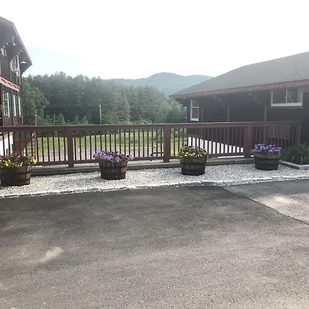 Swiss Chalets Village Inn-3