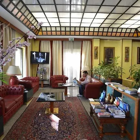 Hotel La Superba-3
