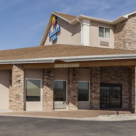 Comfort Inn & Suites Near University Of Wyoming-2