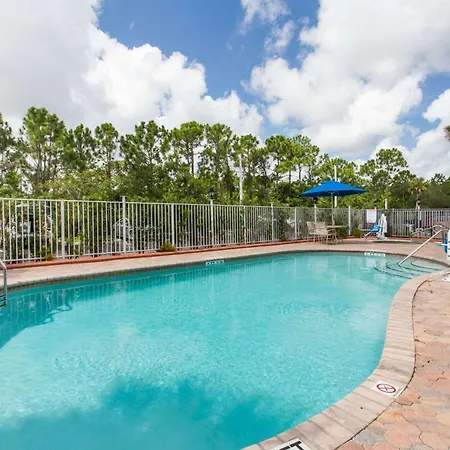 Days Inn & Suites By Wyndham Fort Pierce I-95-3