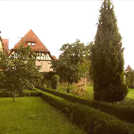Burghotel-2