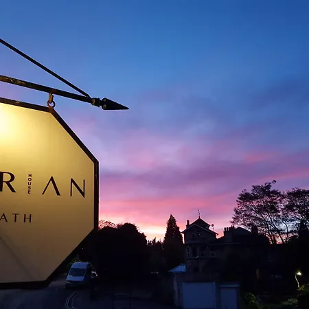 Dorian House Boutique B&B - Free Parking!-3