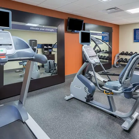Hampton Inn Middletown-3