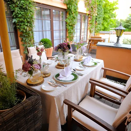 Hotel Bayerischer Hof-3