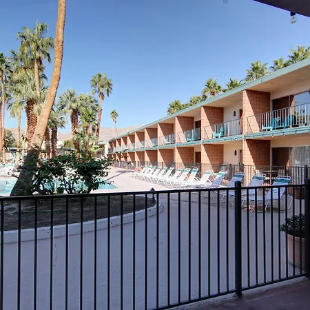 Desert Hot Springs Spa Hotel-3