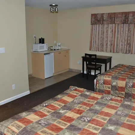 Canadian Inn-3