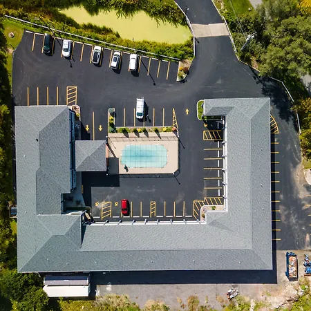 Days Inn & Suites By Wyndham Niagara Falls/Buffalo-2