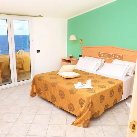 Hotel Nantis-3