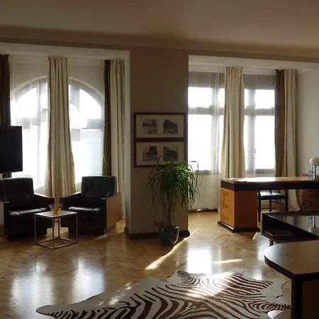 Hotel Monopol-3