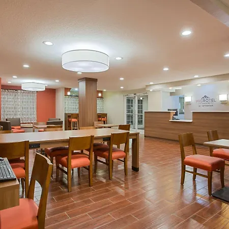 Microtel Inn & Suites By Wyndham Walterboro-3